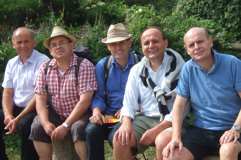 B5B Burg Fünfbrüderwein